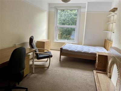 Picture 4